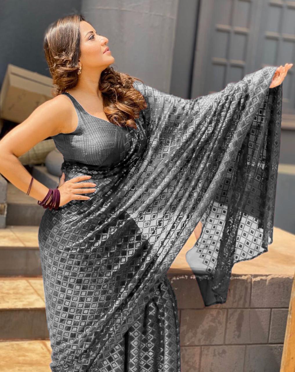 Indiansaari Beautiful Sequence Chexx  saree for women